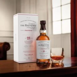 Balvenie 21 Year Old PortWood 9 Balvenie 21 Year Old PortWood -Jura Shop balvenie 21yo portwood lifestyle 01