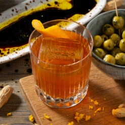 Old Fashioned Cocktail Bundle -Jura Shop cocktailbundle oldfashioned lifestyle 01