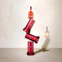 Dalmore 12 Year Old Pedestal Gift Tin -Jura Shop dalmore 12yo pedestal lifestyle 02