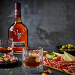 Dalmore 12 Year Old Sherry Cask Select 14 Dalmore 12 Year Old Sherry Cask Select -Jura Shop dalmore 12yo sherrycaskselect lifestyle 02