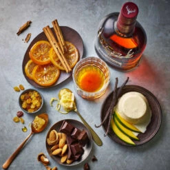 Dalmore 12 Year Old Sherry Cask Select 16 Dalmore 12 Year Old Sherry Cask Select -Jura Shop dalmore 12yo sherrycaskselect lifestyle 04