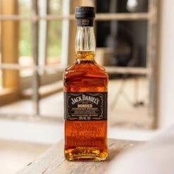 Jack Daniel's Bonded Tennessee Whiskey 9 Jack Daniel's Bonded Tennessee Whiskey -Jura Shop jackdaniels bonded lifestyle 03