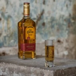 Jose Cuervo Especial Gold Reposado 8 Jose Cuervo Especial Gold Reposado -Jura Shop josecuervo especial reposado lifestyle 03 1