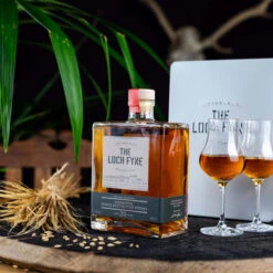 The Loch Fyne Fynest Glengoyne 20 Year Old -Jura Shop lochfyne fynest glengoyne 20yo lifestyle 02