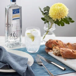 Martin Miller's Gin -Jura Shop martinmiller lifestyle 02